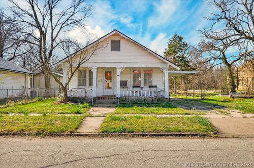 906 E 9th Street, Pawhuska, OK, 74056 | Card Image