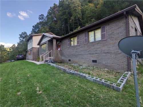 4788 Guesses Fork Rd, Hurley, VA, 24620-7797 | Card Image