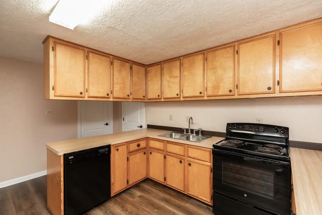 715 Dayna Ln, House other with 4 bedrooms, 2 bathrooms and null parking in Sour Lake TX | Image 13