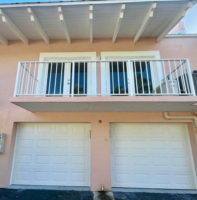 2 Car Garage | Image 10
