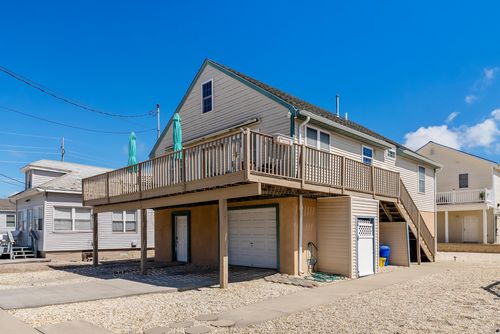 209 O Ave, West Wildwood, NJ, 08260-2127 | Card Image