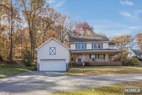 48 Breakneck Road, Oakland, NJ, 07436 | Card Image