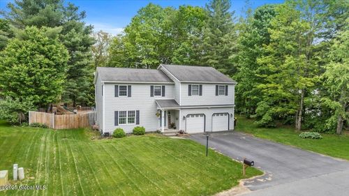 13 Heresford Ln, Queensbury, NY, 12804-8901 | Card Image
