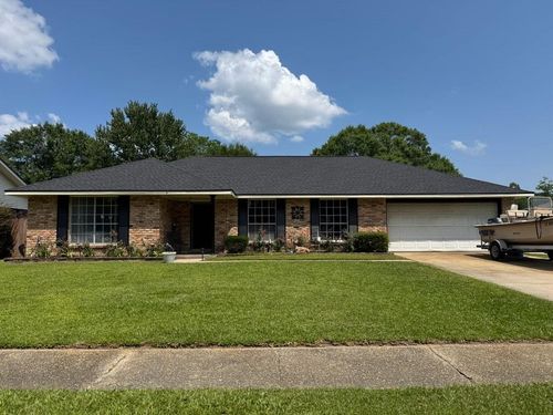 113 Kingston Dr, Slidell, LA, 70458-1737 | Card Image