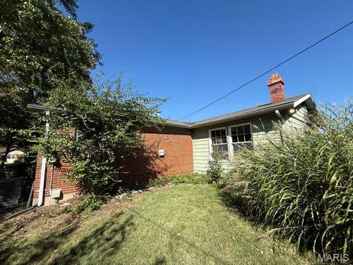 2640 Woodsage Drive, Florissant, MO, 63033 | Card Image