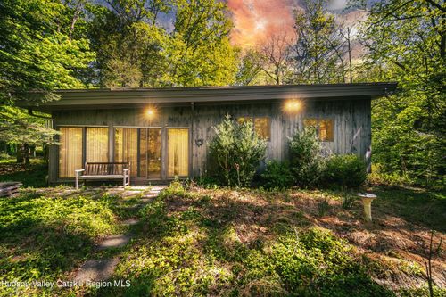 1502 Sawkill Road, Woodstock, NY, 12409 | Card Image