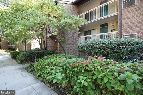 22b-1570 Moorings Dr, RESTON, VA, 20190-6331 | Card Image