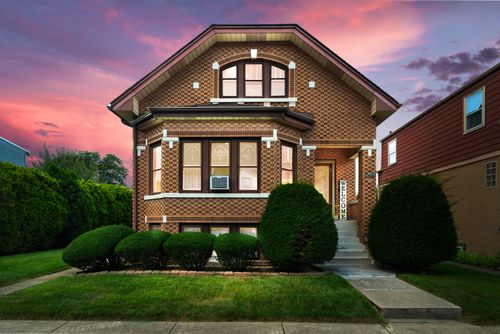 4006 Sunnyside Ave, Brookfield, IL, 60513-2946 | Card Image