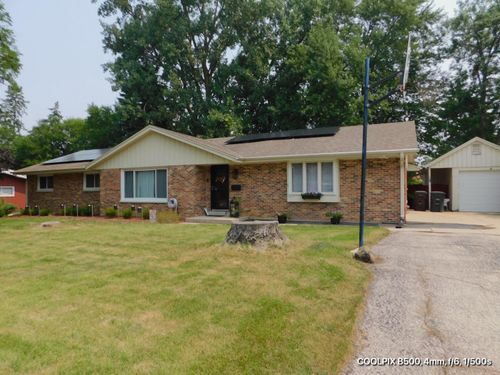 3616 S 53rd St, Greenfield, WI, 53220-1403 | Card Image