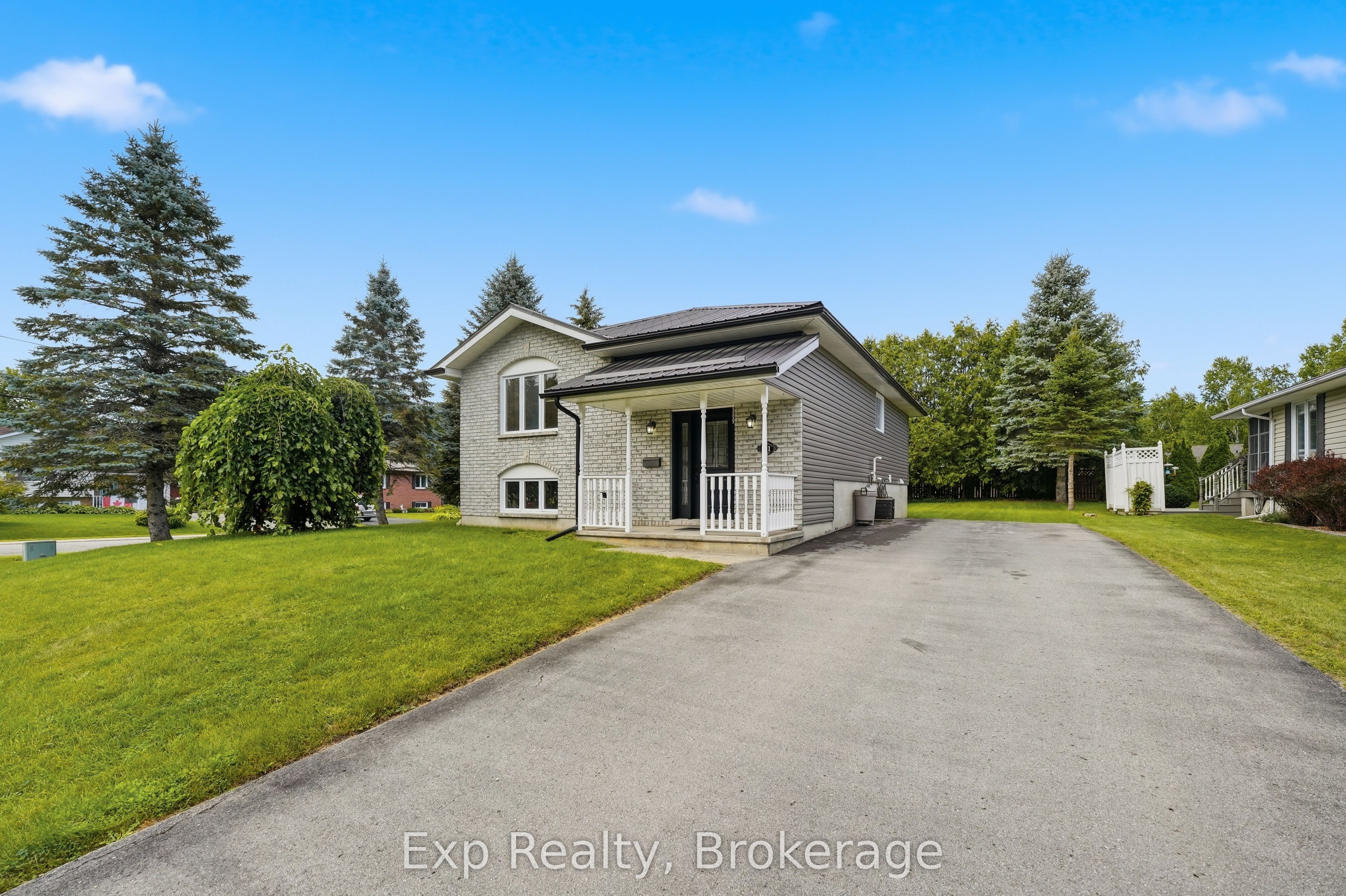Residential in Marmora and Lake 4