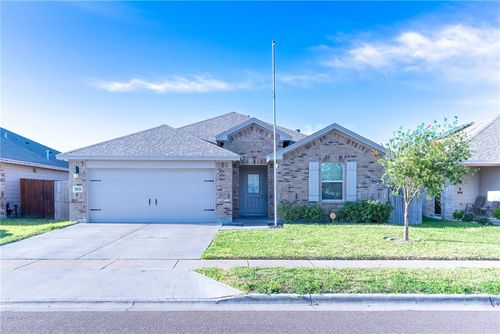 7821 Bullrider Dr, Corpus Christi, TX, 78414-1301 | Card Image