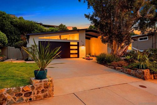 5137 San Aquario, San Diego, CA, 92109 | Card Image