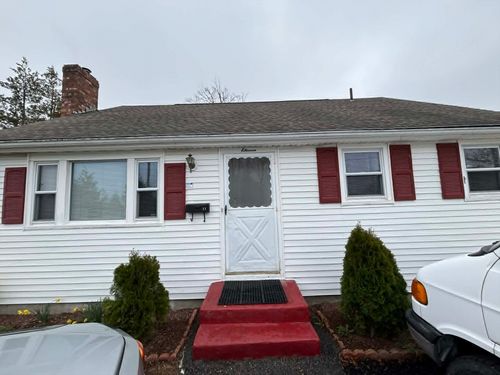 11 Othello St, Brockton, MA, 02301-4912 | Card Image