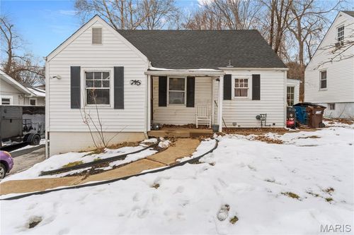 715 Forest Ave, Saint Louis, MO, 63135-2052 | Card Image