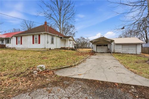 526 North St, Hardin, MO, 64035-9116 | Card Image