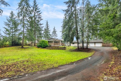71 E Rhododendron Pl, Shelton, WA, 98584-9676 | Card Image