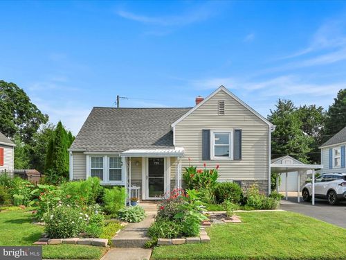 739 Priority Rd, YORK, PA, 17404-2453 | Card Image