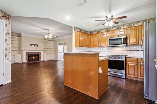 902 Bobwhite Ln, House other with 4 bedrooms, 2 bathrooms and null parking in Whitehouse TX | Image 12
