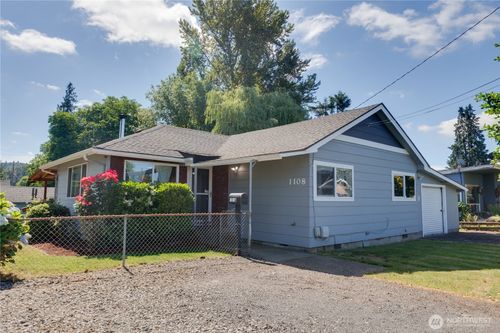 1108 S 8th Ave, Kelso, WA, 98626-2839 | Card Image