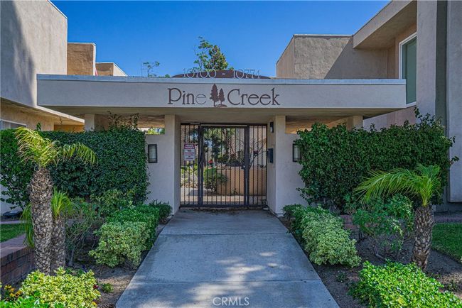 10712 Knott Ave, Condo with 2 bedrooms, 2 bathrooms and 2 parking in Stanton CA | Image 23