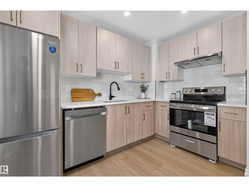 11-2024 57 St Nw, Edmonton, AB, T6L2Z3 | Card Image