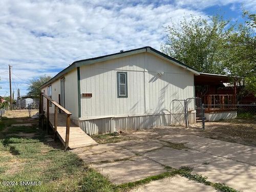 1102 Wright Avenue, Alamogordo, NM, 88310 | Card Image