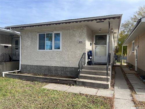 405 York St, Regina, SK, S4R4W7 | Card Image