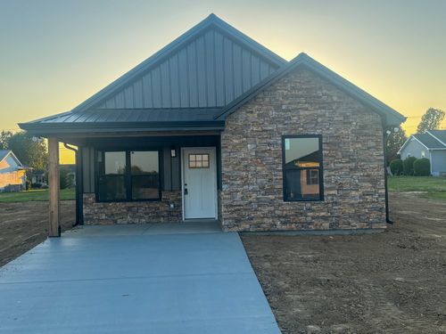 169 Edgewood Dr, Hohenwald, TN, 38462-1984 | Card Image