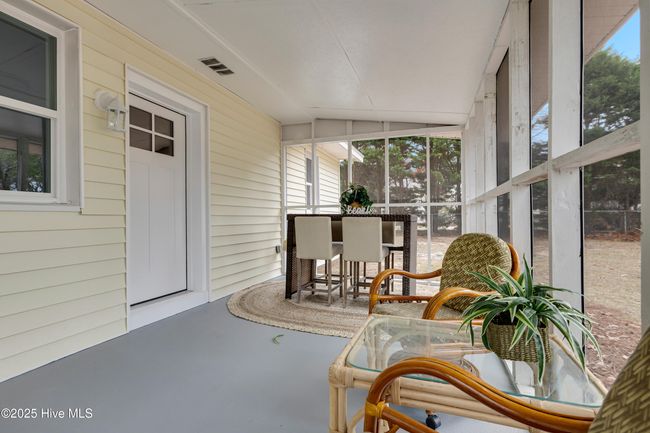 114 Nw 14 Th St, House other with 3 bedrooms, 2 bathrooms and null parking in Oak Island NC | Image 4