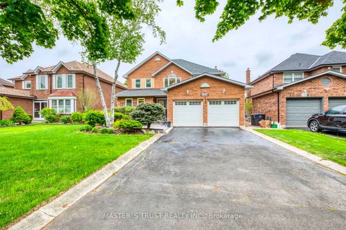 5428 Edencroft Cres, Mississauga, ON, L5M4M7 | Card Image