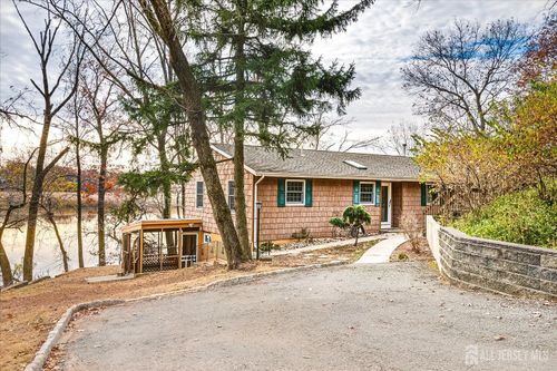 23 Cardownie St, Edison, NJ, 08817-5104 | Card Image