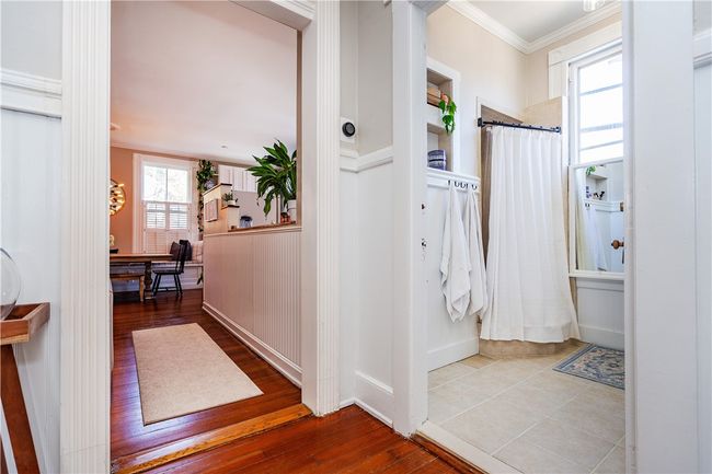 APT-4 - 173 Main St, Condo with 2 bedrooms, 1 bathrooms and 2 parking in East Greenwich RI | Image 17