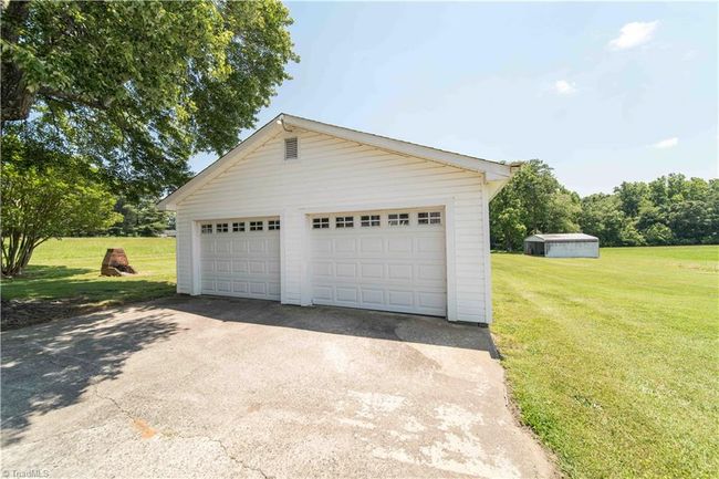 2025 W Main St, House other with 3 bedrooms, 2 bathrooms and null parking in Yadkinville NC | Image 14