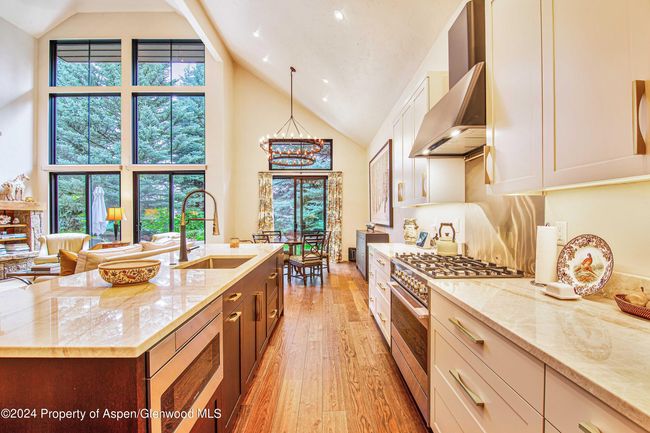 112 Golden Bear Drive, Townhouse with 3 bedrooms, 3 bathrooms and 2 parking in Carbondale CO | Image 12