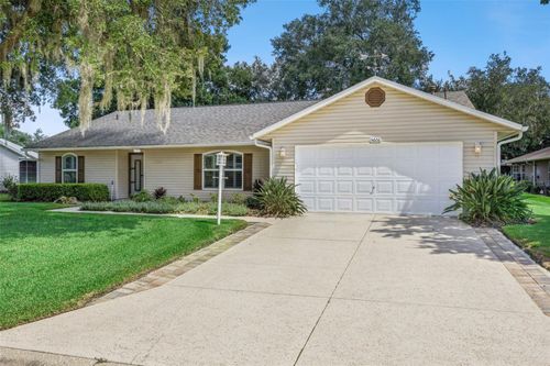 5606 Rosewall Cir, LEESBURG, FL, 34748-8025 | Card Image