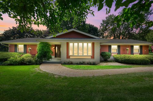16755 W Hearthside Dr, NEW BERLIN, WI, 53151-6533 | Card Image