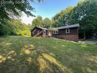 4848 General Squier Road, Home with 3 bedrooms, 2 bathrooms and null parking in Dryden Twp MI | Image 1