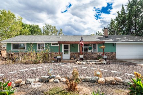 1193 Manhattan Way, Gardnerville, NV, 89460-8621 | Card Image