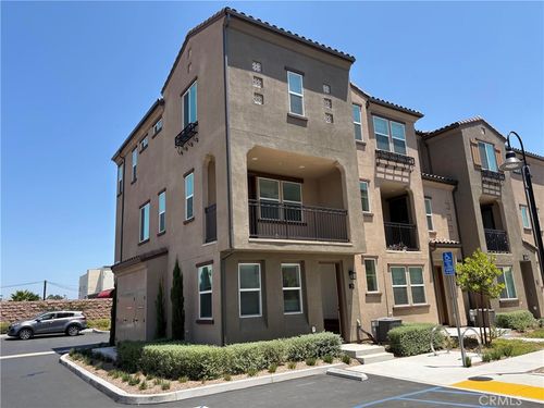 21-2211 W Orange Ave, Anaheim, CA, 92804-9705 | Card Image