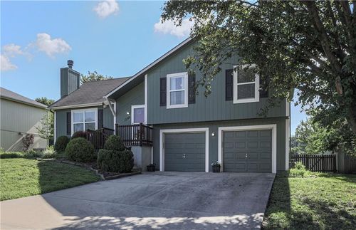 17149 Jessica St, Gardner, KS, 66030-9217 | Card Image