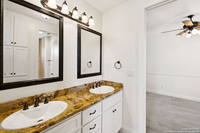APT-1 - 172 Katherine Ct, Townhouse with 4 bedrooms, 4 bathrooms and null parking in San Antonio TX | Image 46