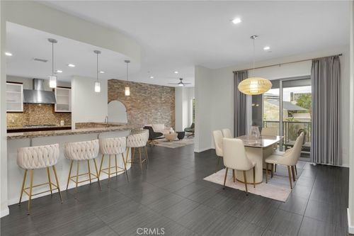 220-21 Gramercy, Irvine, CA, 92612-0008 | Card Image