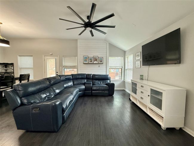1029 Audrey Way, Townhouse with 3 bedrooms, 3 bathrooms and null parking in Allen TX | Image 9