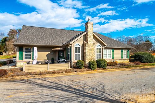 c-823 Wynnshire Dr, Hickory, NC, 28601-7346 | Card Image