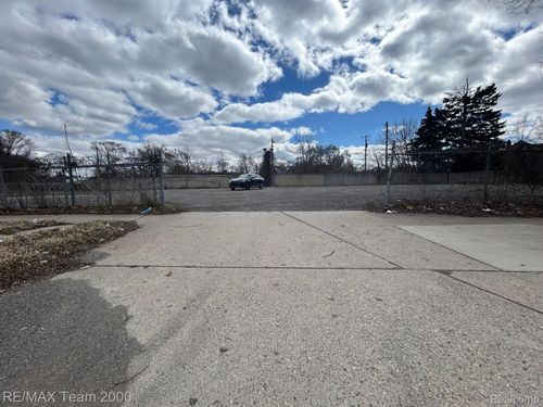 2400 S Schaefer Hwy, Detroit, MI, 48217 | Card Image