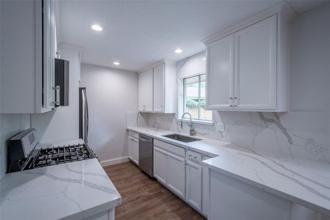 3515 Lake Ridge Bnd, House other with 3 bedrooms, 2 bathrooms and null parking in Spring TX | Image 10