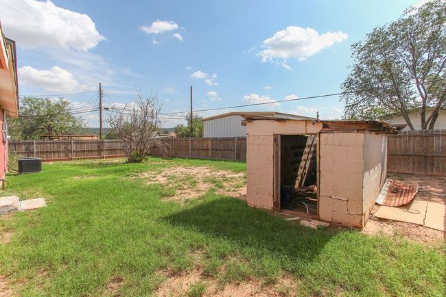 2004 State St, House other with 2 bedrooms, 1 bathrooms and 1 parking in Big Spring TX | Image 22