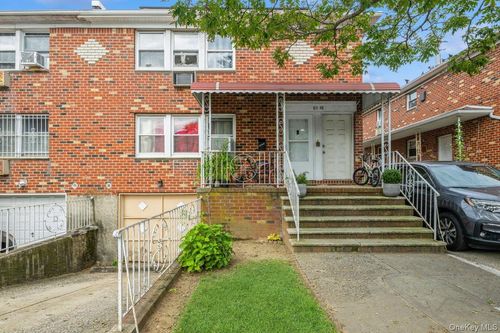8948 Pontiac St, Queens Village, NY, 11427-2766 | Card Image