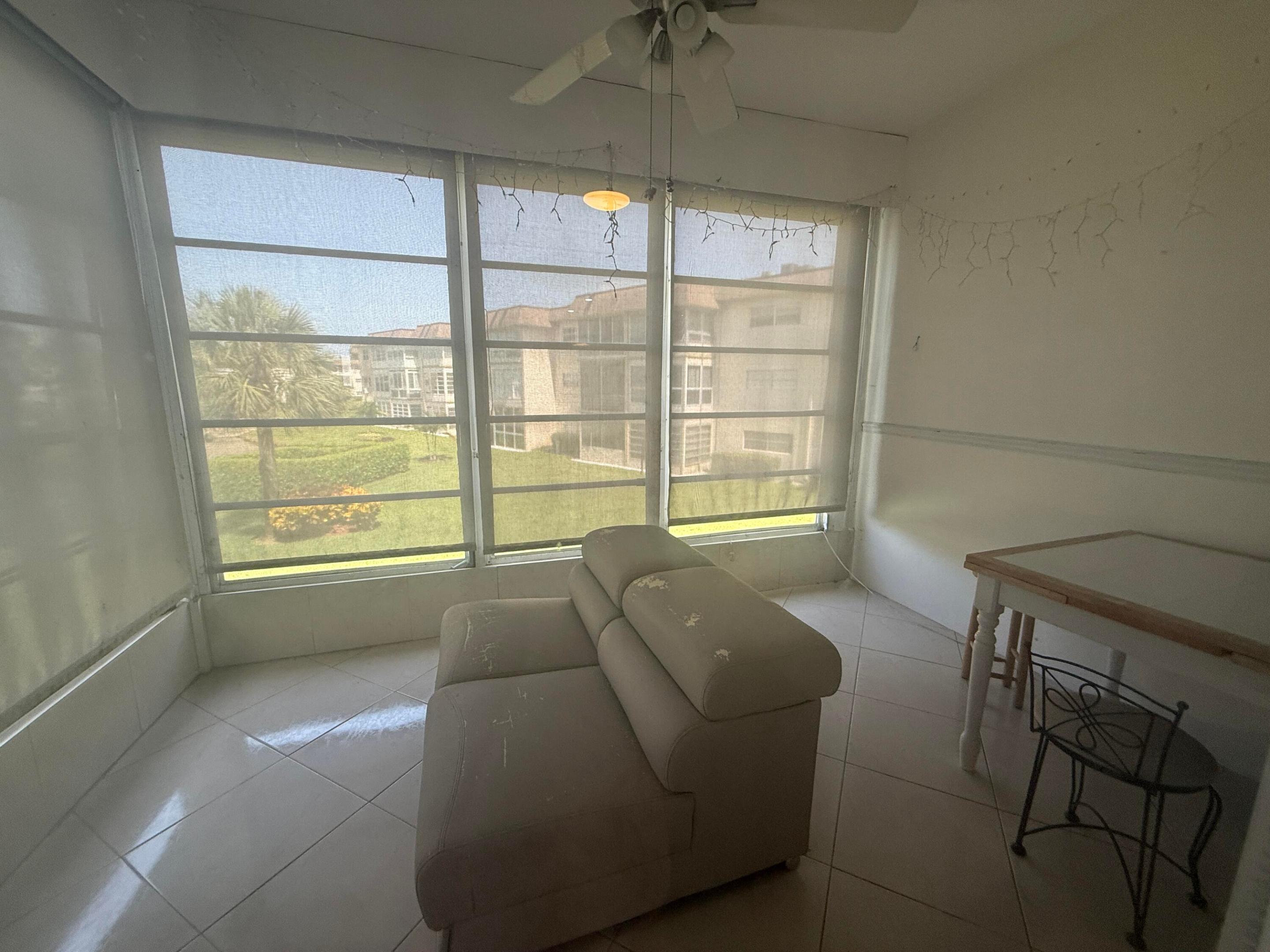 Residential Lease in Lauderdale Lakes 2