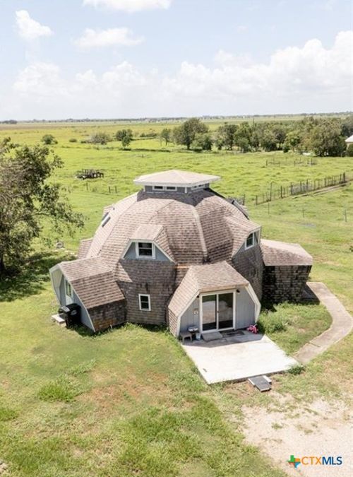 503 Rabbit Run Rd, Victoria, TX, 77905-5766 | Card Image
